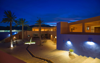hotel naturaleza rodalquilar